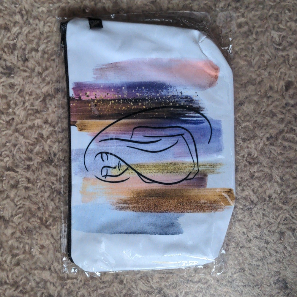 Makeup bag - Picture 2 of 2